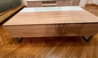 Muebles de salón y mesa de centro