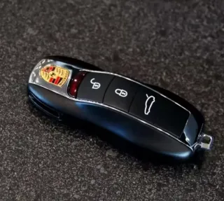 2 Pegatinas Logo Porsche para Mando