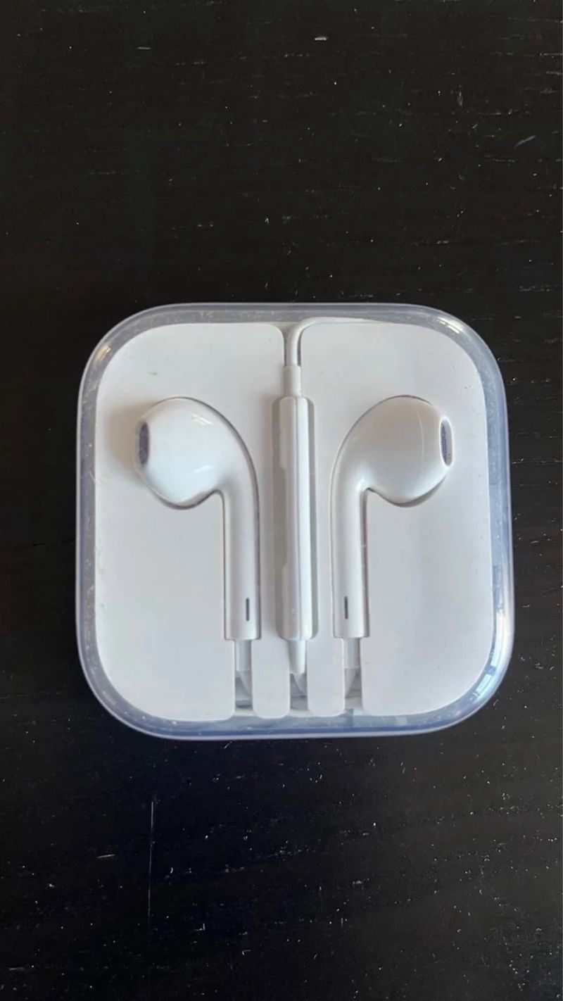 Auriculares Apple EarPods Jack 3.5mm Blancos