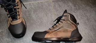 Scarpe antinfortunistiche  n.42   nuove