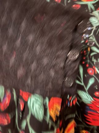 Blusa Artlovers Estampada Flores Negra Talla M