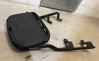 Baúl Shad SH46 + Parrilla y Kit Montaje