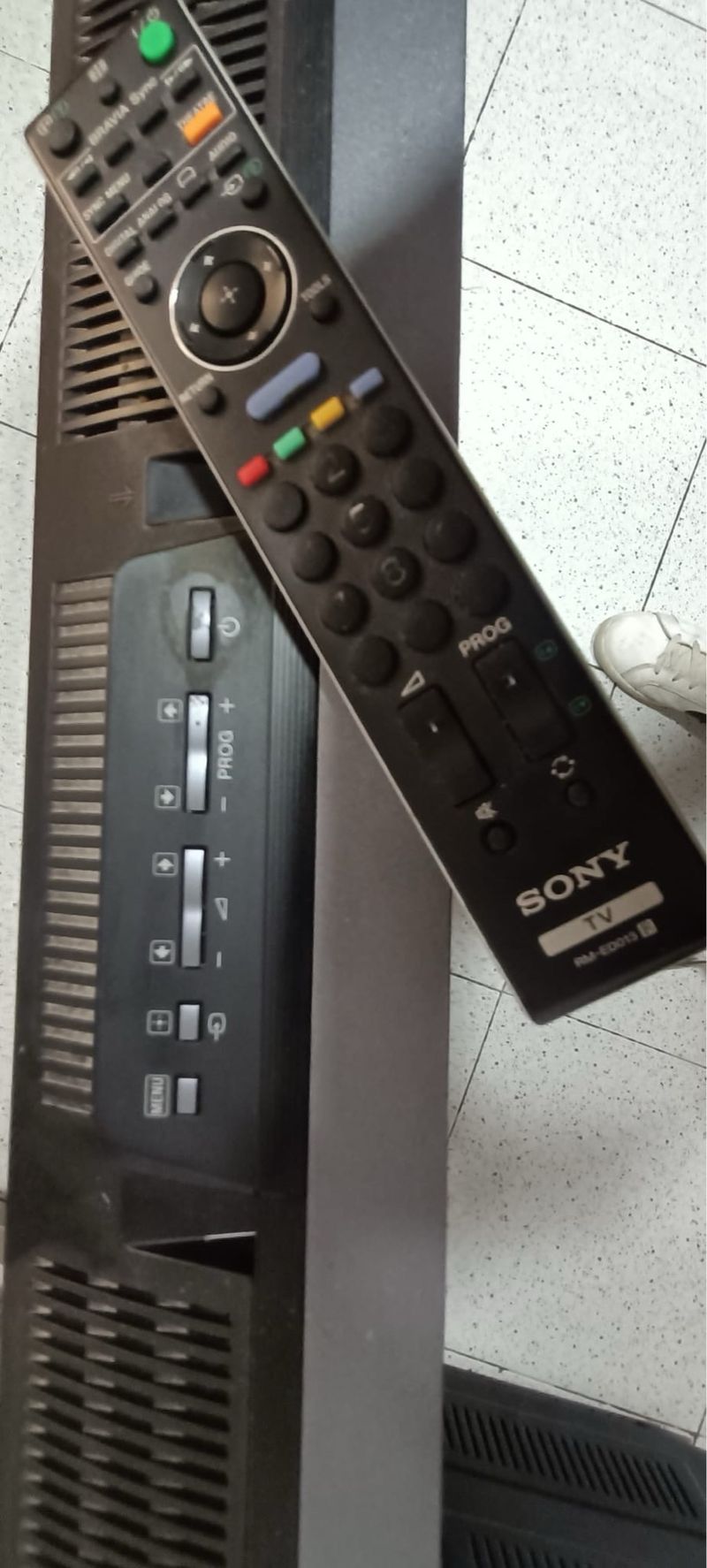 TV Sony Bravia 32' Antigua afbeelding 2