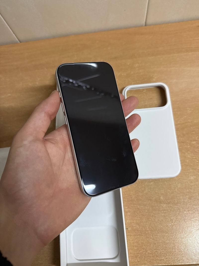 iPhone 17 Pro 256GB Plata Nuevo Solo 2 ciclos afbeelding 3