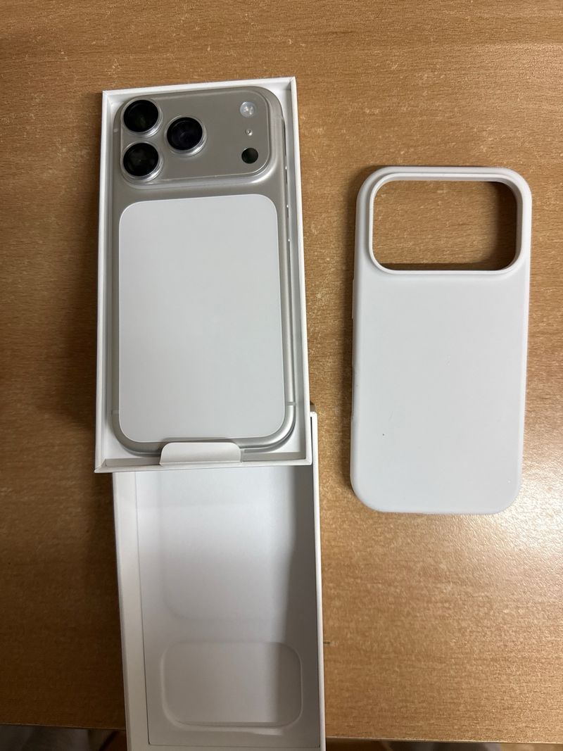 iPhone 17 Pro 256GB Plata Nuevo Solo 2 ciclos afbeelding 2