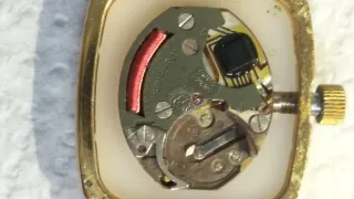 Reloj Tissot Dorado y Verde