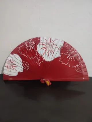Abanico pintado a mano