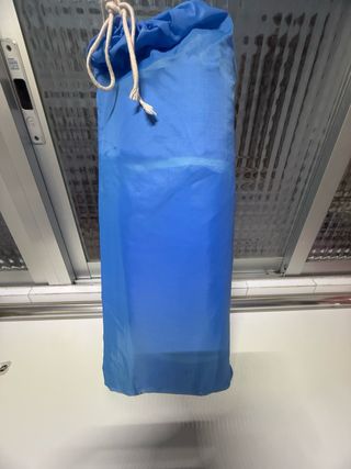 Tienda de campaña azul vintage