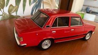 Seat 124 FL90 Rojo