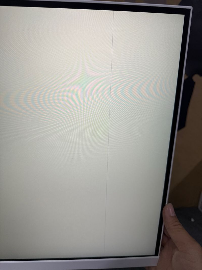 Monitor Gaming Z-EDGE 27” 4K IPS HDR Blanco afbeelding 2