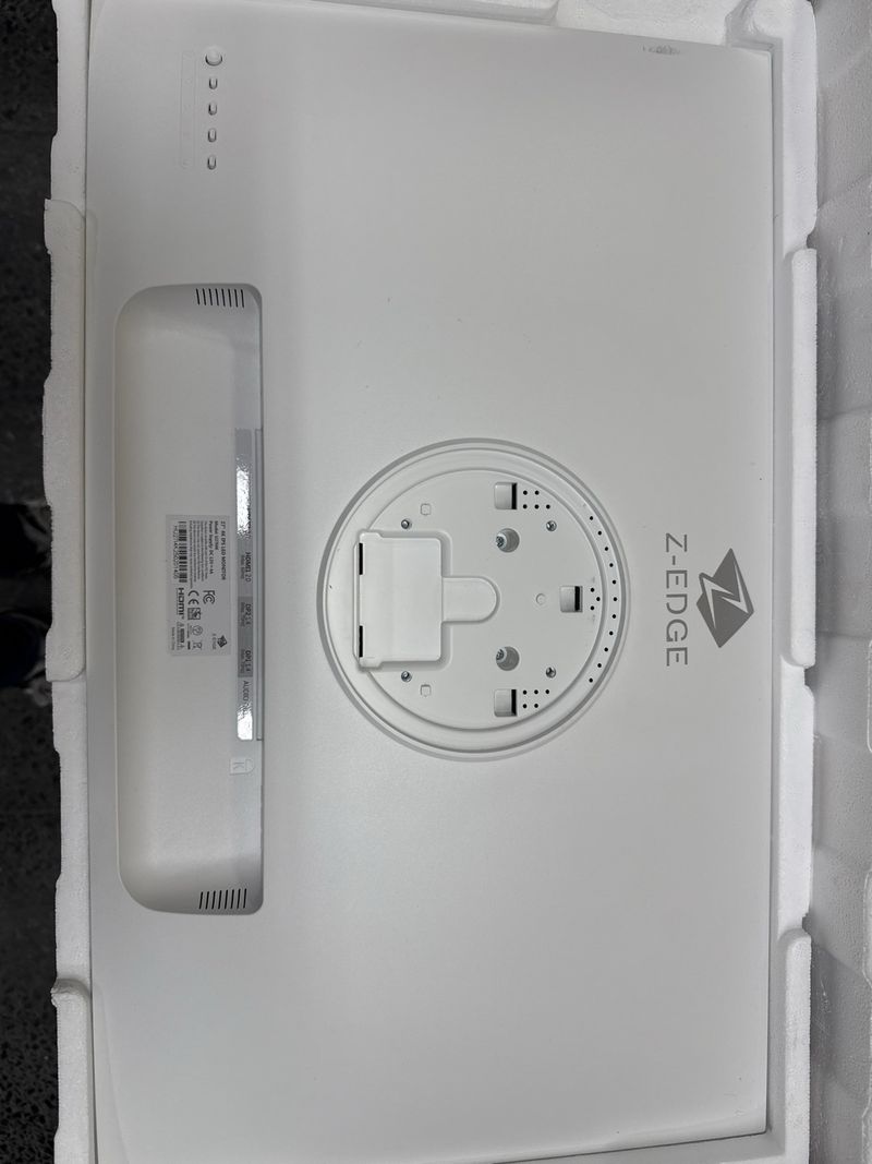 Monitor Gaming Z-EDGE 27” 4K IPS HDR Blanco afbeelding 4