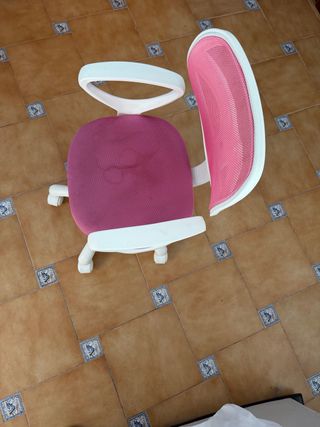 Silla de escritorio con ruedas y respaldo