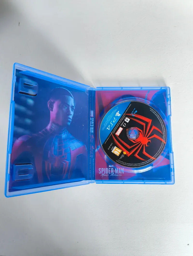 Pack Spiderman y Spiderman Miles Morales PS4 afbeelding 4