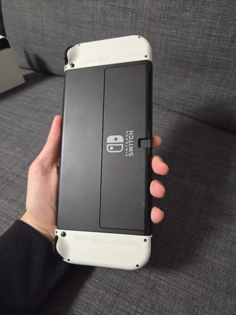 Nintendo Switch OLED Usada en Garantía afbeelding 3