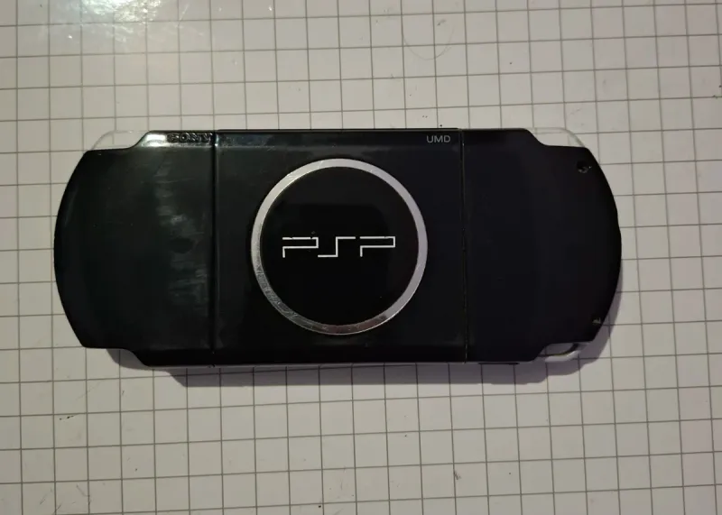 Sony PSP 3004 Negra + Adaptador MicroSD afbeelding 3