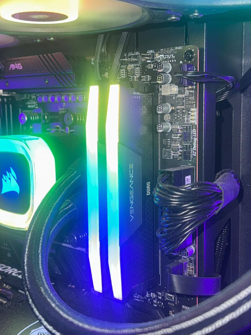 Memoria RAM Corsair Vengeance RGB DDR5 64GB