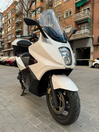 Gilera GP 800 Aniversario Maxi Scooter