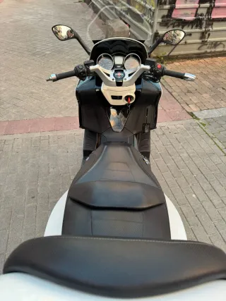 Gilera GP 800 Aniversario Maxi Scooter