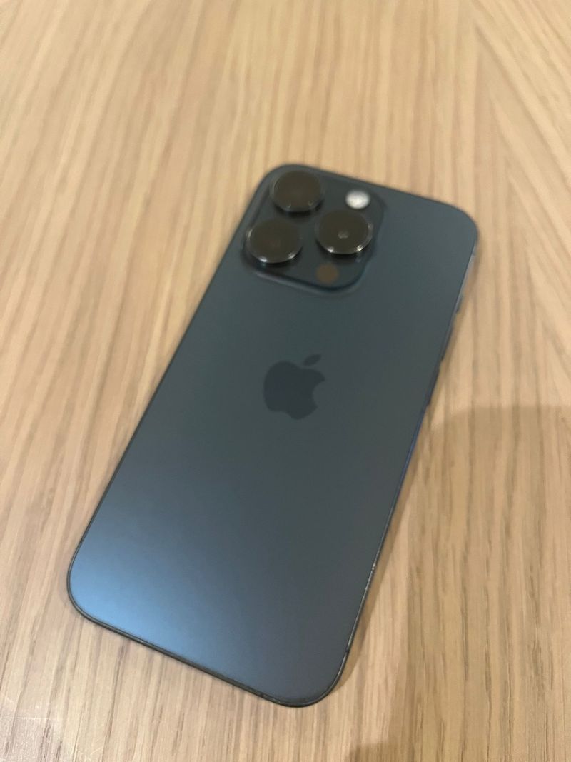 iPhone 15 Pro 256GB Titanio Natural afbeelding 2