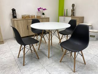 REBAJA ¡Mesa redonda nórdica + sillas!