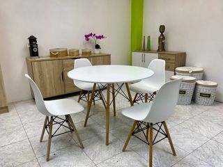 REBAJA ¡Mesa redonda nórdica + sillas!