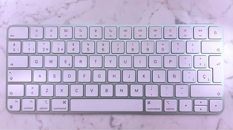 Teclado y ratón Apple verde QWERTY español (con ñ) afbeelding 2