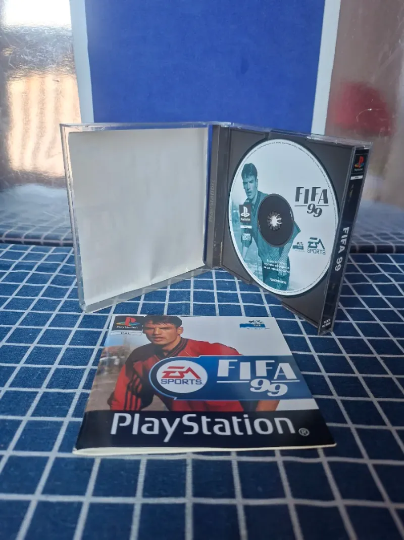 🇪🇸PS1 FIFA 99 ORIGINAL COMPLETO afbeelding 5