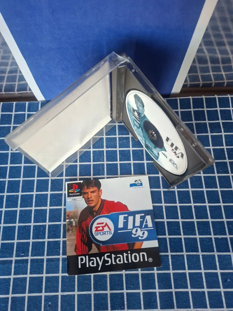 🇪🇸PS1 FIFA 99 ORIGINAL COMPLETO afbeelding 6