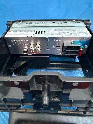 Consola Central Radio Reloj Suzuki Jimny 2002