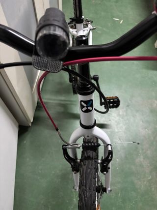 Bicicleta infantil BTWIN blanca