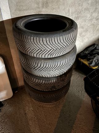 4 Neumáticos 235/55/18R