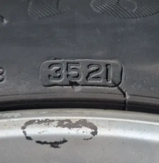 Juego de llantas y neumáticos para Mini one.