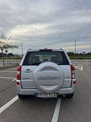 Suzuki Grand Vitara (etiqueta C)