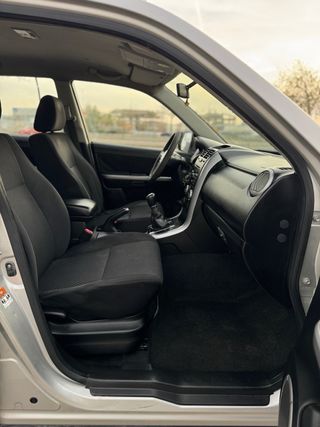 Suzuki Grand Vitara (etiqueta C)