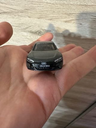Hot Wheels Audi RS E-Tron GT Grigio