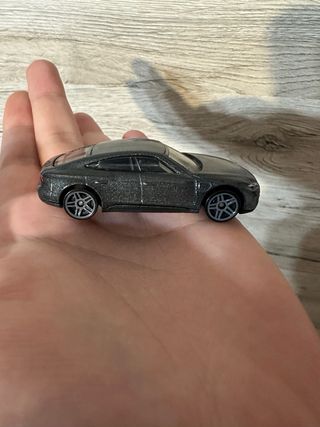 Hot Wheels Audi RS E-Tron GT Grigio