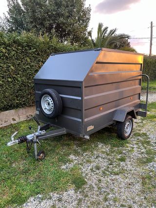 Remolque motos cerrado 750kg
