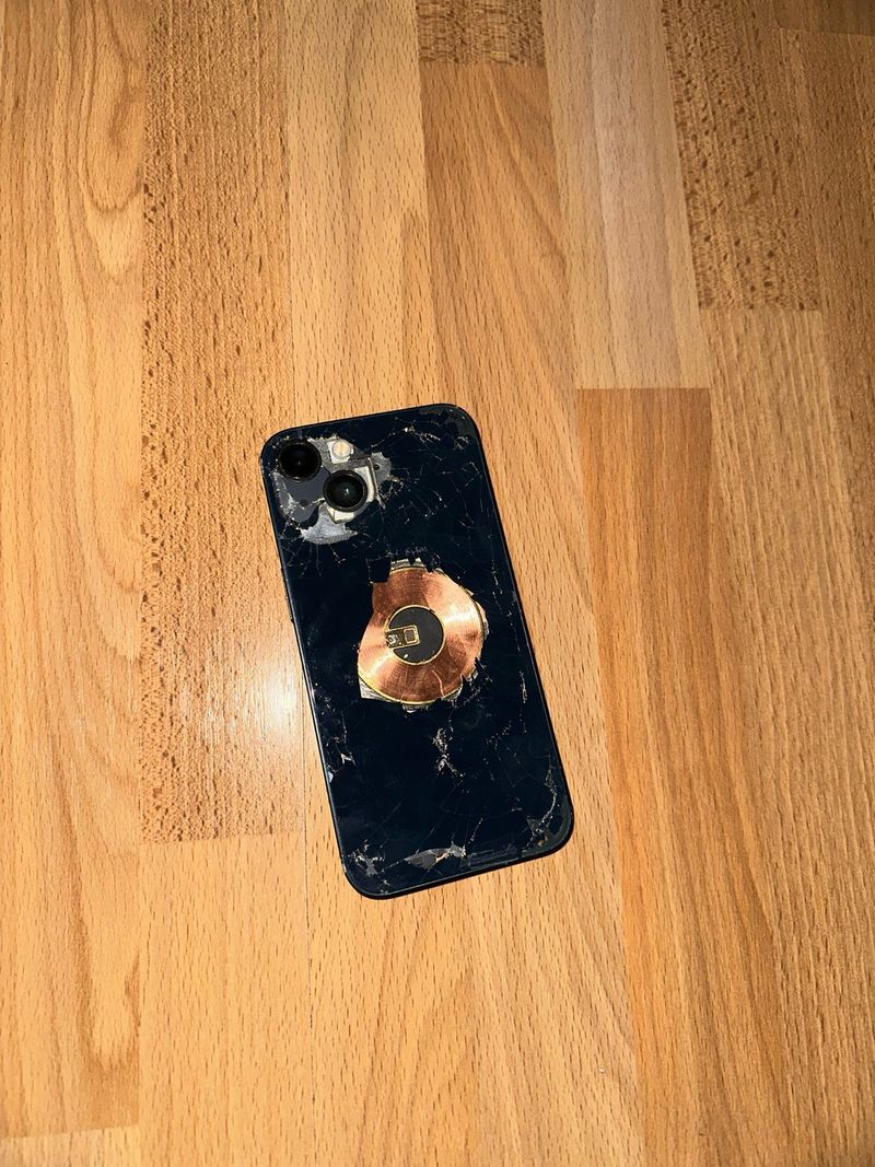 iPhone 13 Roto