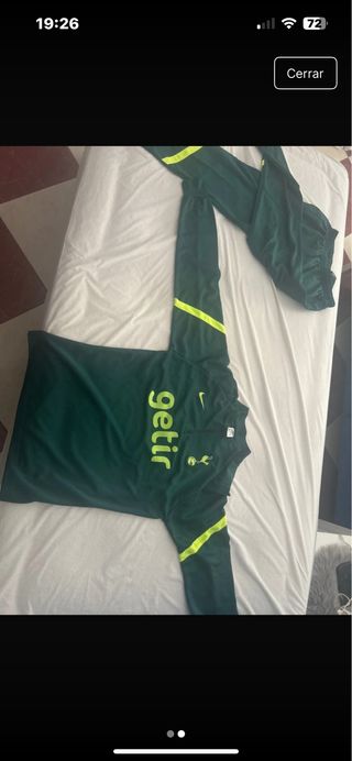 Conjunto deportivo Nike verde
