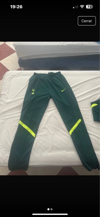 Conjunto deportivo Nike verde