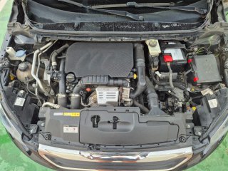 Titular vende Peugeot 308 gasolina
