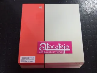 Consola PS4 500GB Roja y Blanca