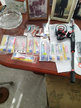 Caña de pescar calamar y 15 peces jakuzi