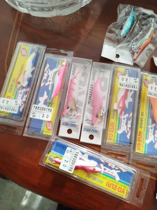 Caña de pescar calamar y 15 peces jakuzi