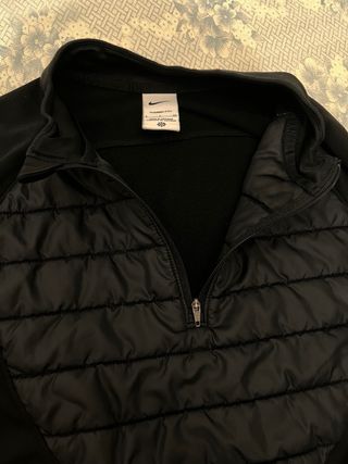 Chaqueta técnica Nike acolchada
