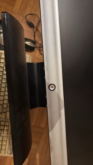 Lote PC: Monitor, Tastiera, Mouse e Altoparlanti