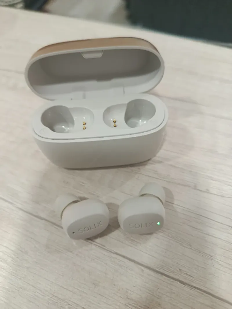 Cascos Inalámbricos Solix Blancos y Dorados
