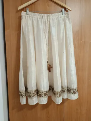 Falda Zara Beige Talla M