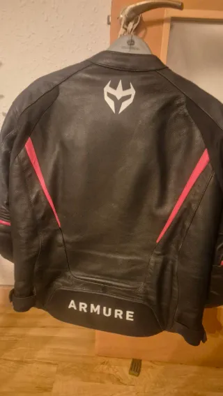 Chaqueta Moto Piel Armure Deportiva Negra Roja