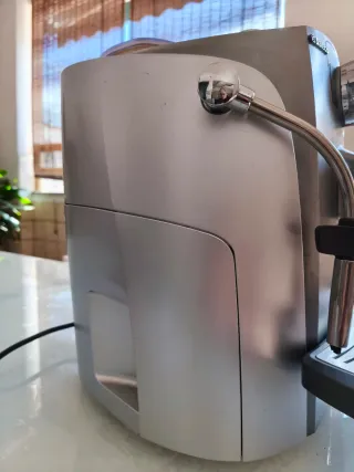 Cafetera Saeco Talea Giro